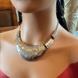 Chico's Silver Floral Engraved Necklace